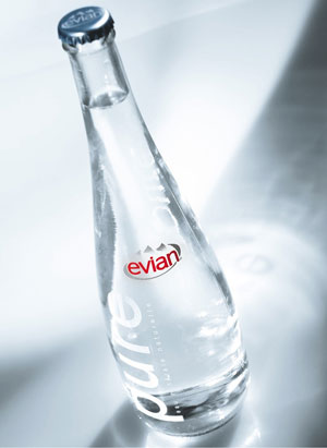 Gold Pentaward () - evian pure, Grand Angle Design ()